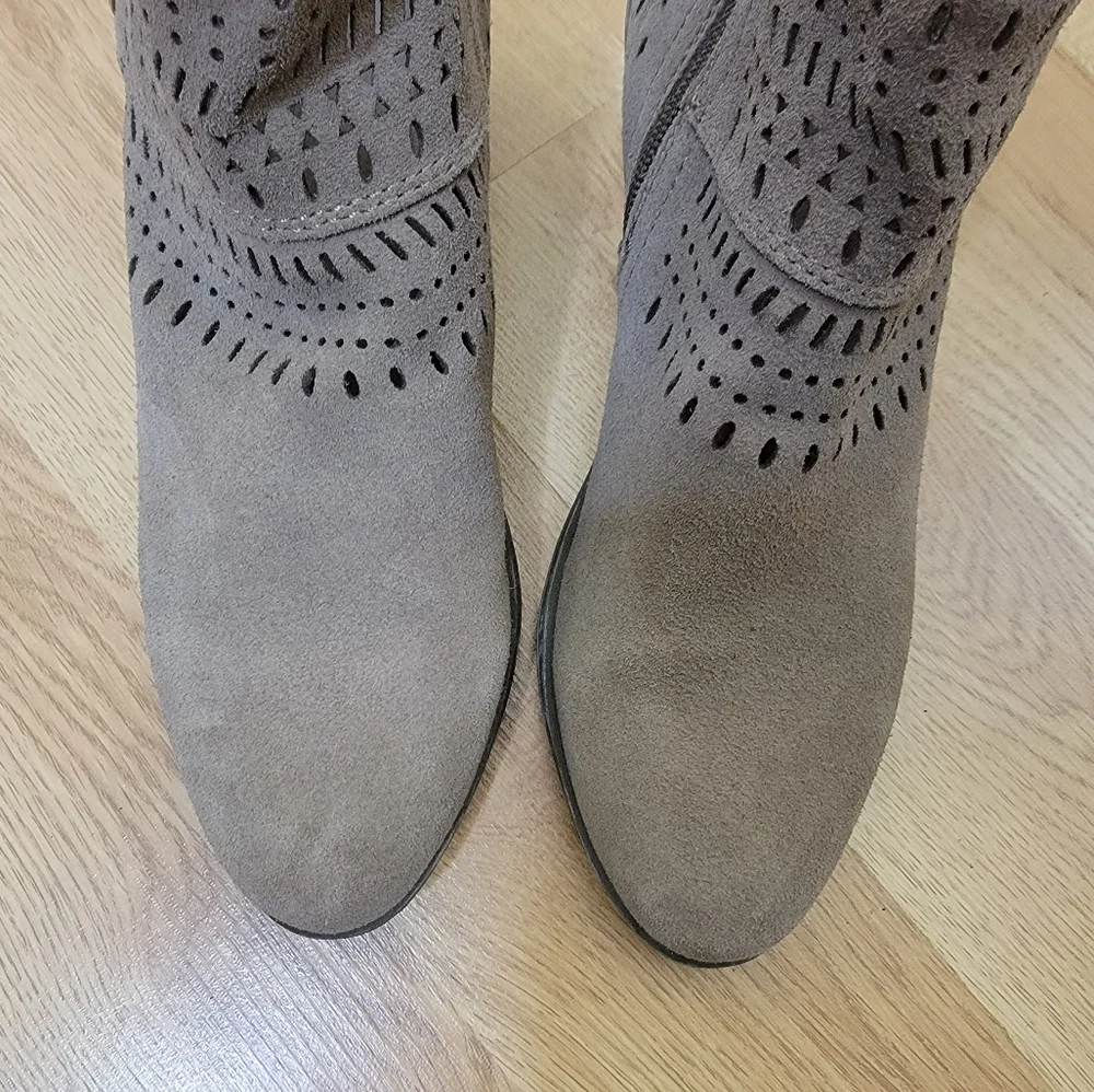 Baretraps Woman’s Georgia Ankle Bootie Taupe Perforated Suede - Picture 3 of 7